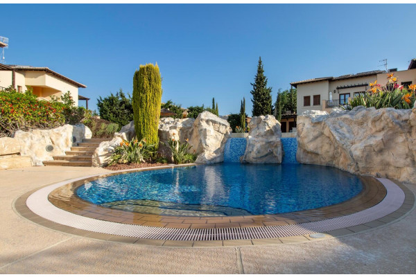 Pafos, Na sprzedaż Niesamowite mieszkanie  w Aphrodite Hills - Pafos 