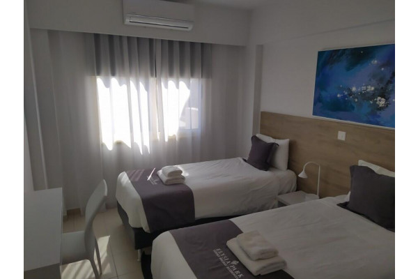 Pafos, Luksusowy penthouse z 3 sypialniami w sercu Kato Pafos w obszarze Universal. 